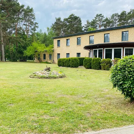 ホテル Waldhotel 2*