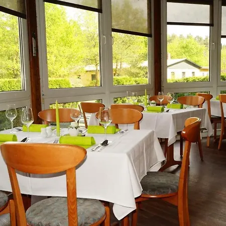 Waldhotel ホテル 2*