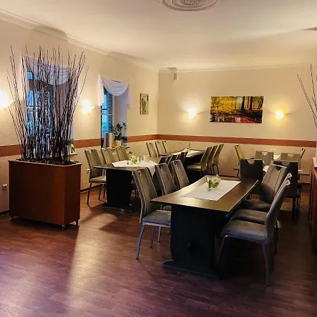 酒店 Waldhotel