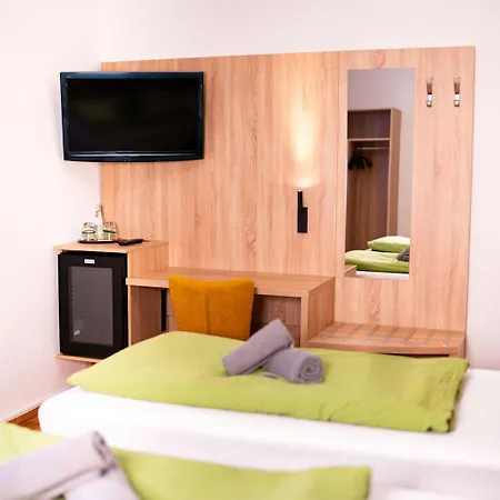 Waldhotel 2*